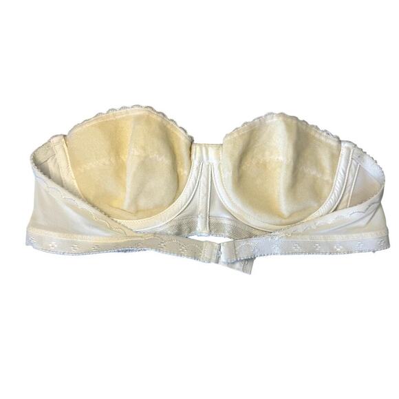 VTG Strapless Bra White 36A Blue Rosette Detail - Picture 2 of 4